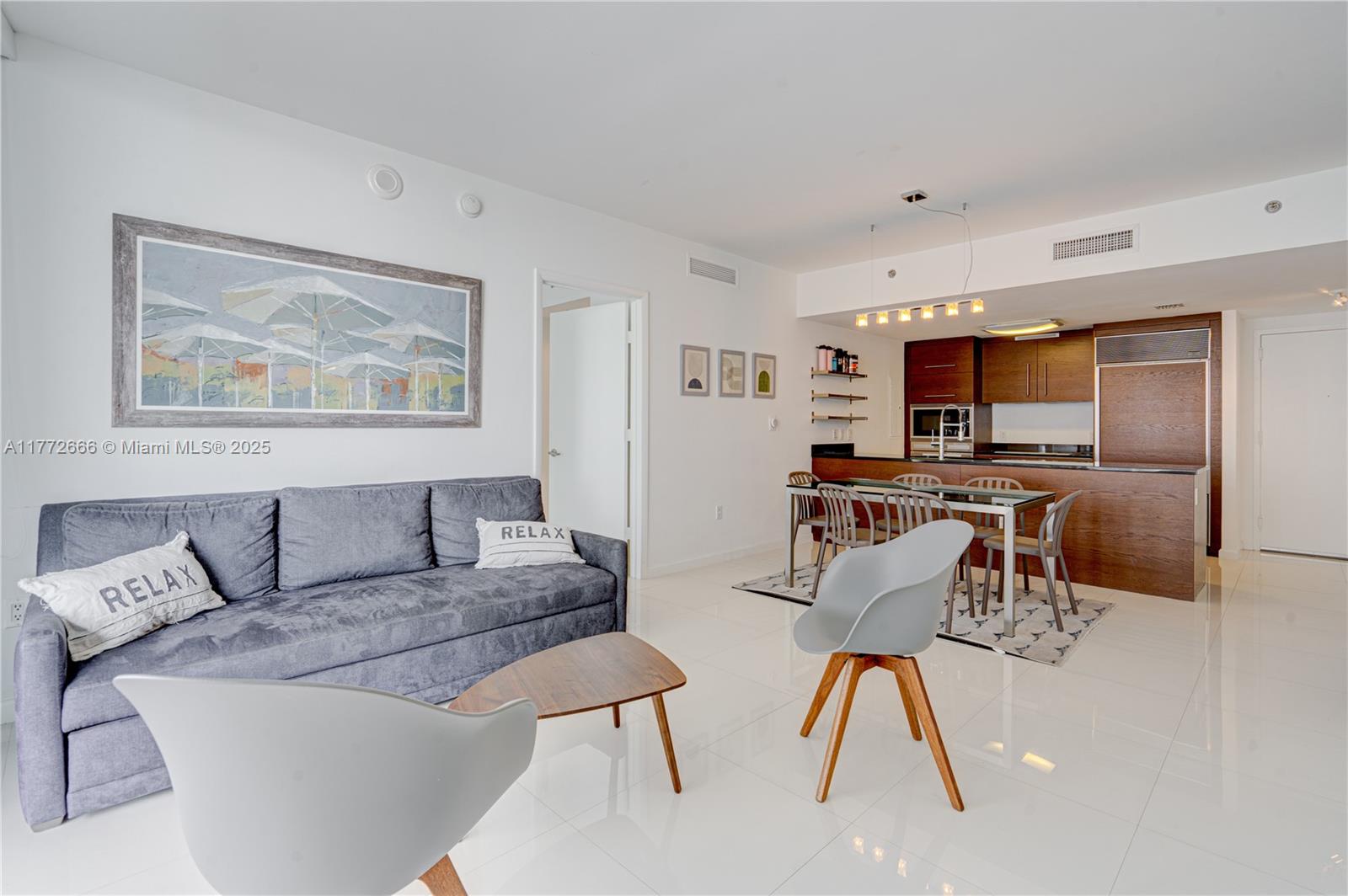 475 Brickell Ave 4809