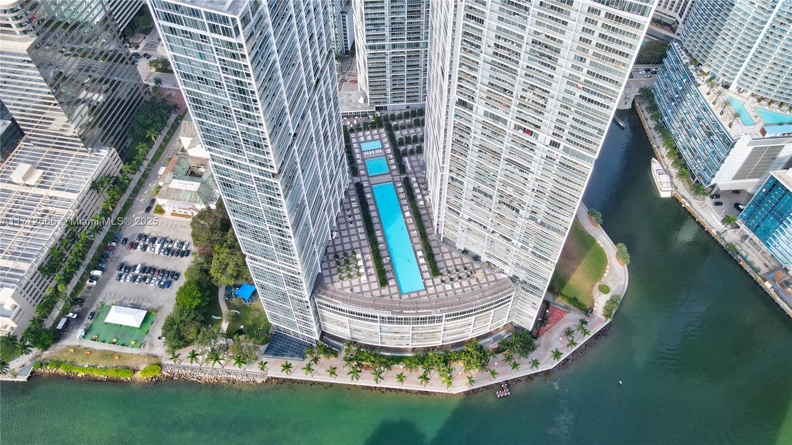 ICONBRICKELL CONDO NO 1 - Residential Lease