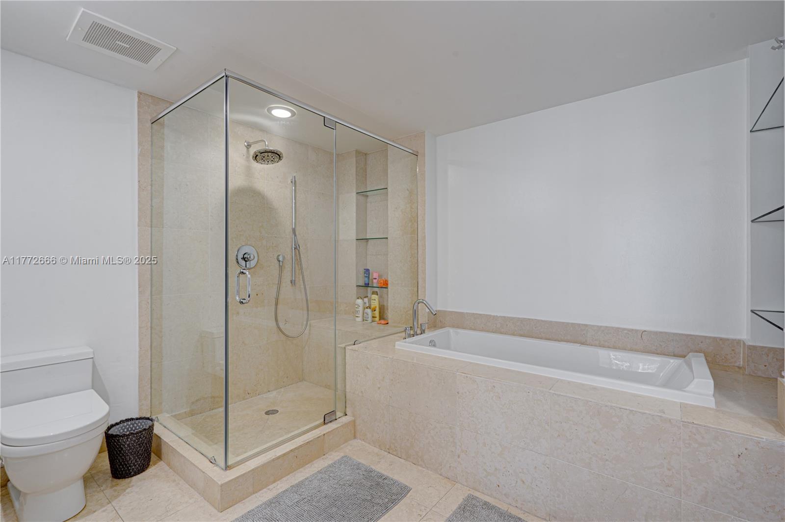 ICONBRICKELL CONDO NO 1 - Residential Lease