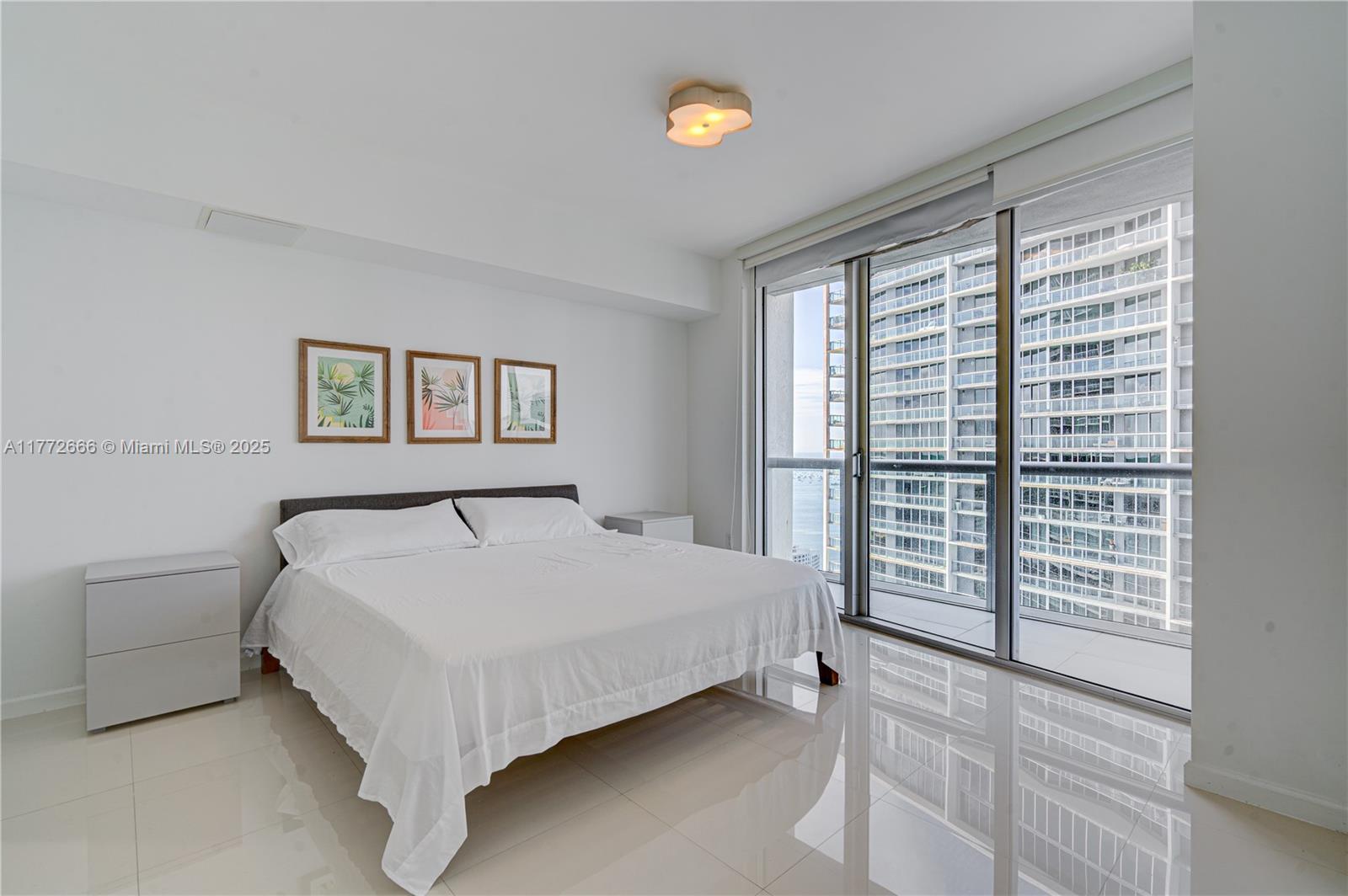 ICONBRICKELL CONDO NO 1 - Residential Lease
