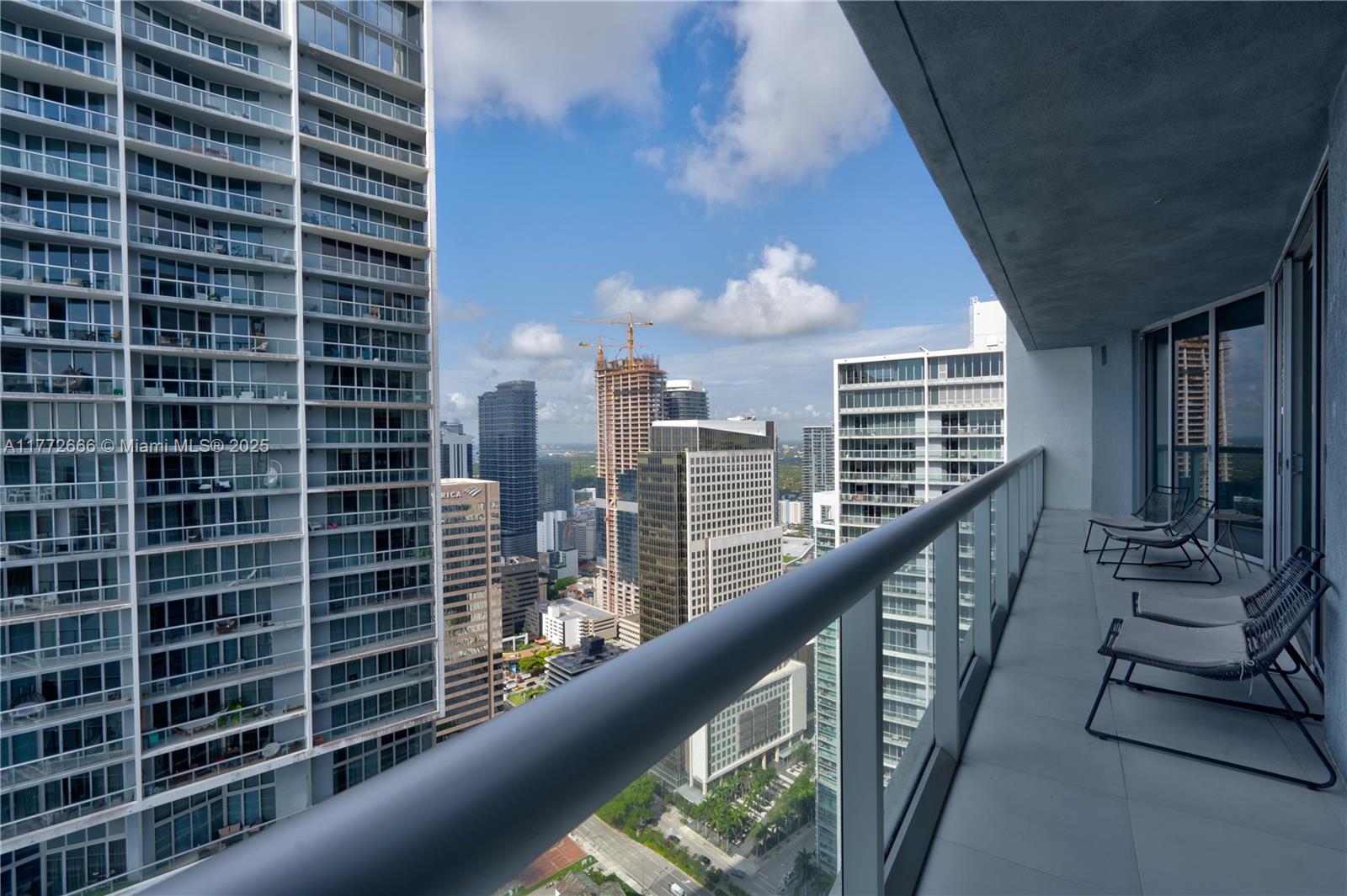 ICONBRICKELL CONDO NO 1 - Residential Lease