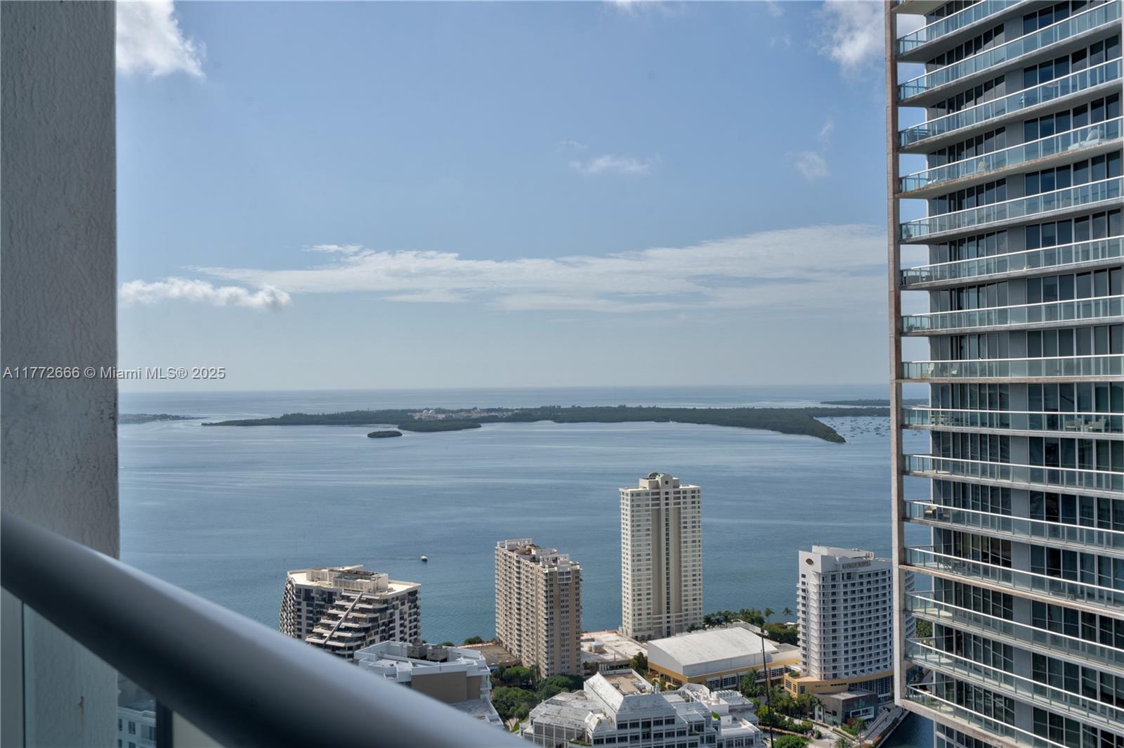 ICONBRICKELL CONDO NO 1 - Residential Lease