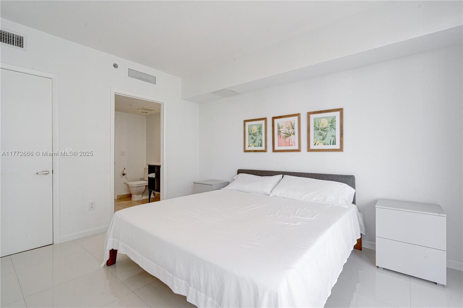 ICONBRICKELL CONDO NO 1 - Residential Lease