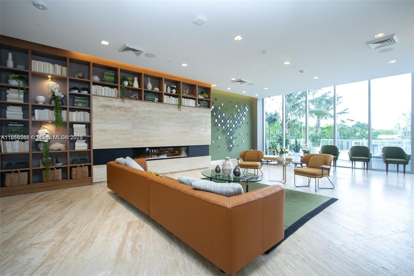 THE HARBOUR SOUTH CONDO - Residential Lease