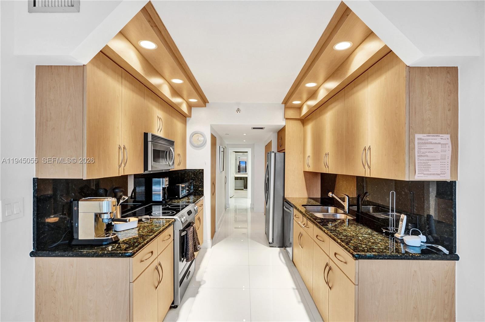 HAMPTONS WEST - Residential