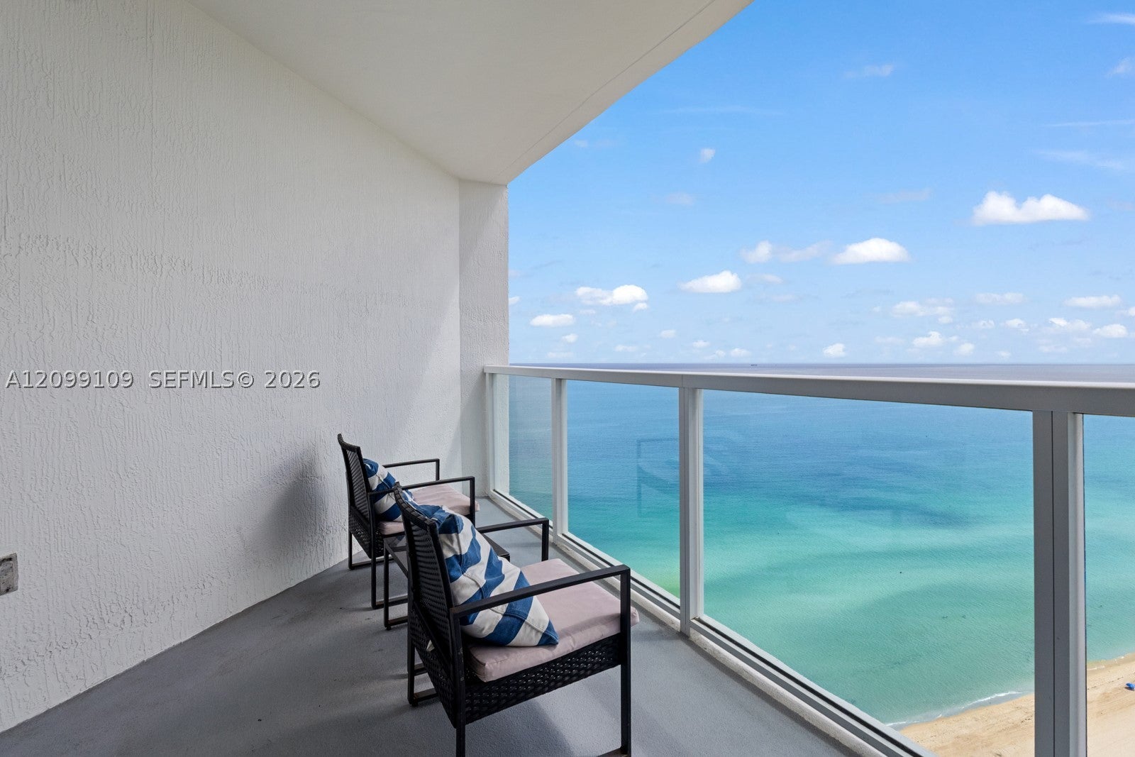 16699 Collins Ave 3301