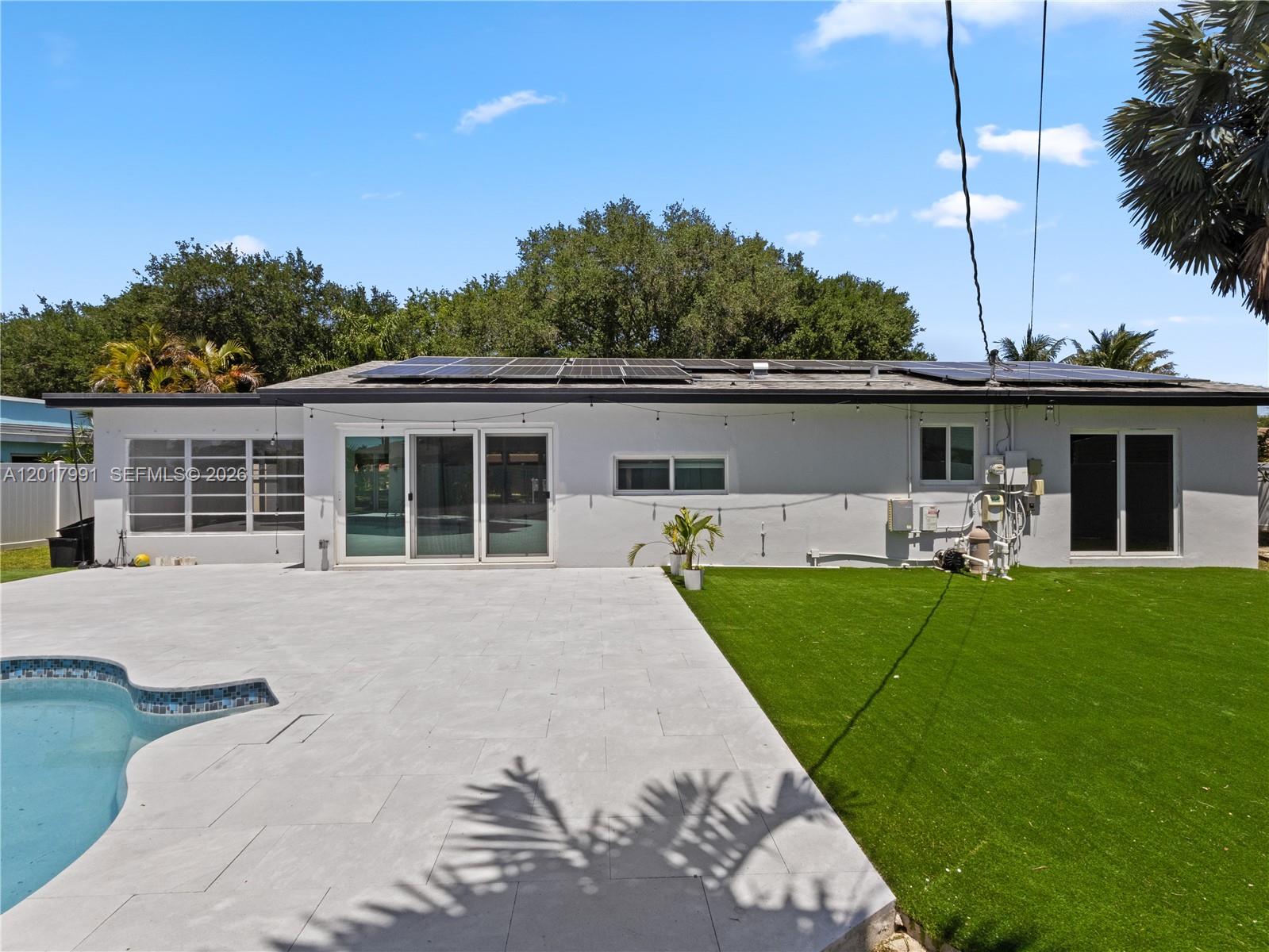 LAWN ACRES - Residential