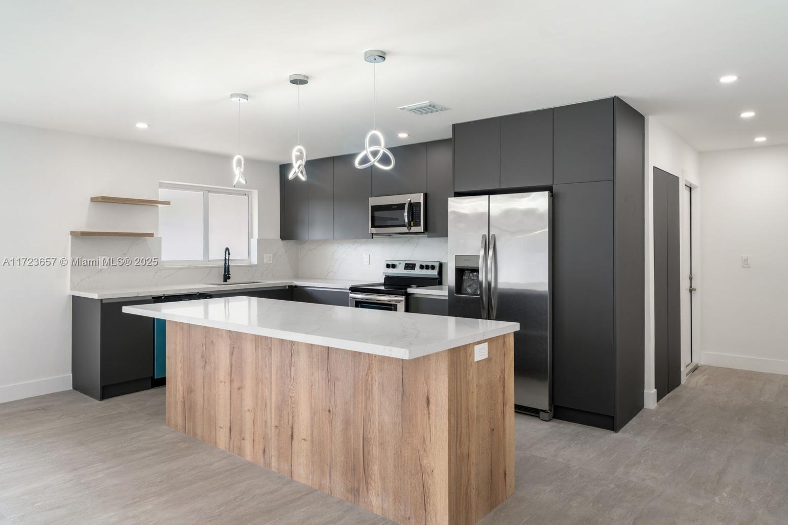 GOLDEN ISLES SEC - Residential