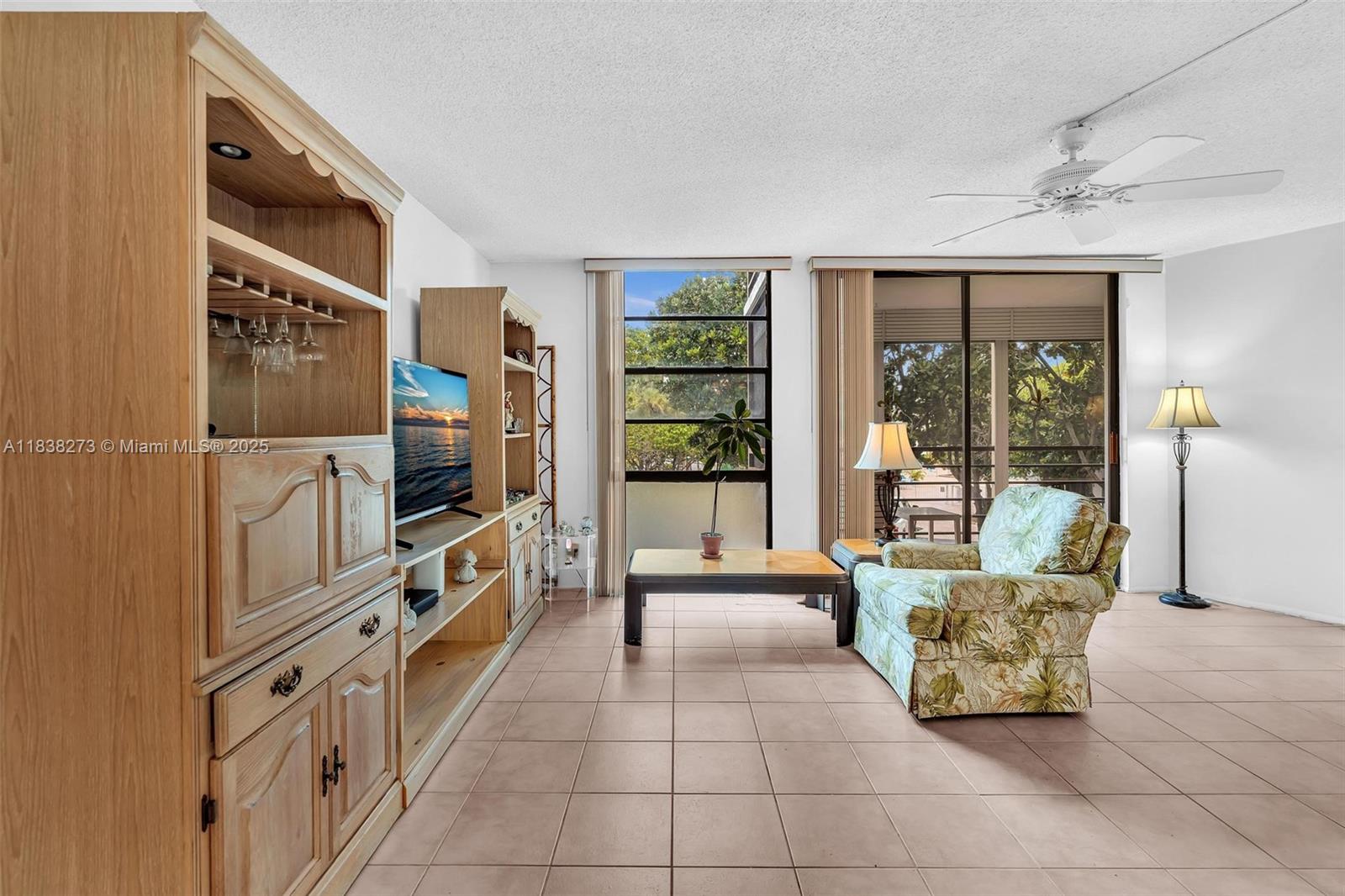 BISCAYA IV CONDO - Residential