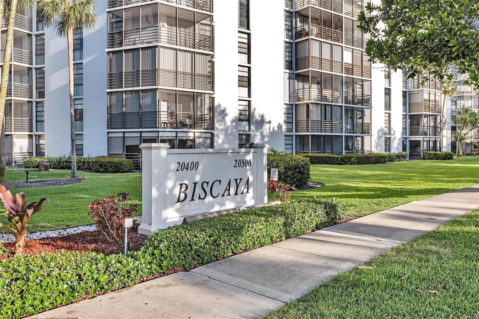 BISCAYA IV CONDO - Residential