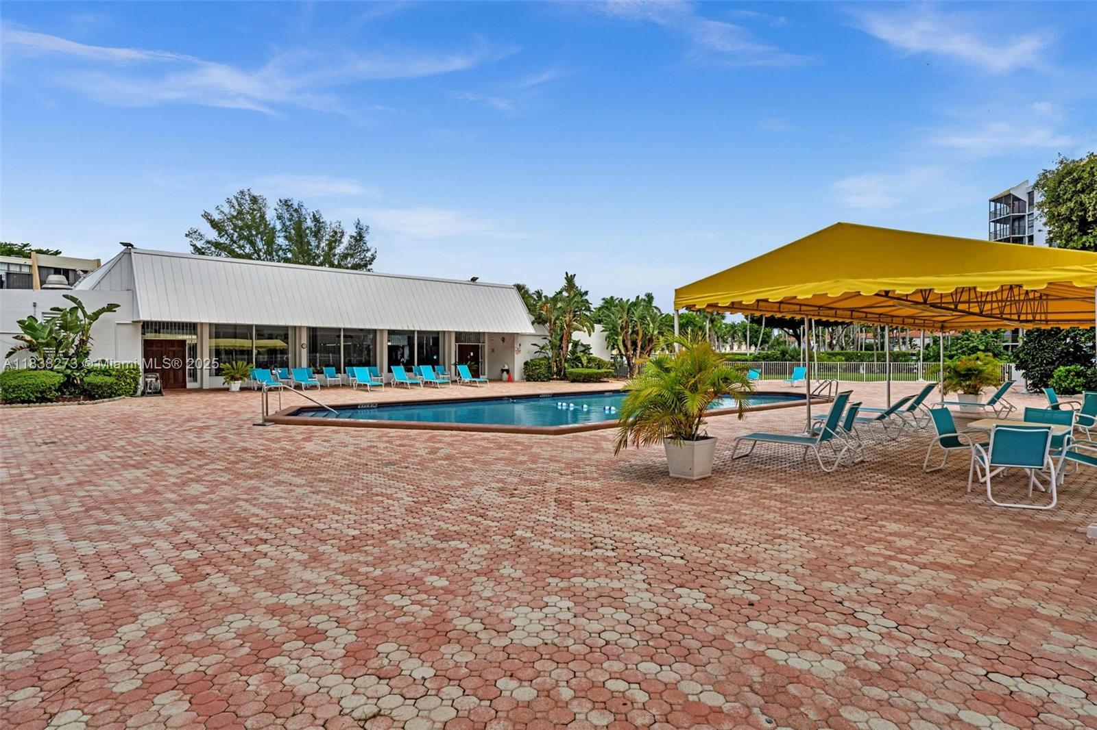 BISCAYA IV CONDO - Residential