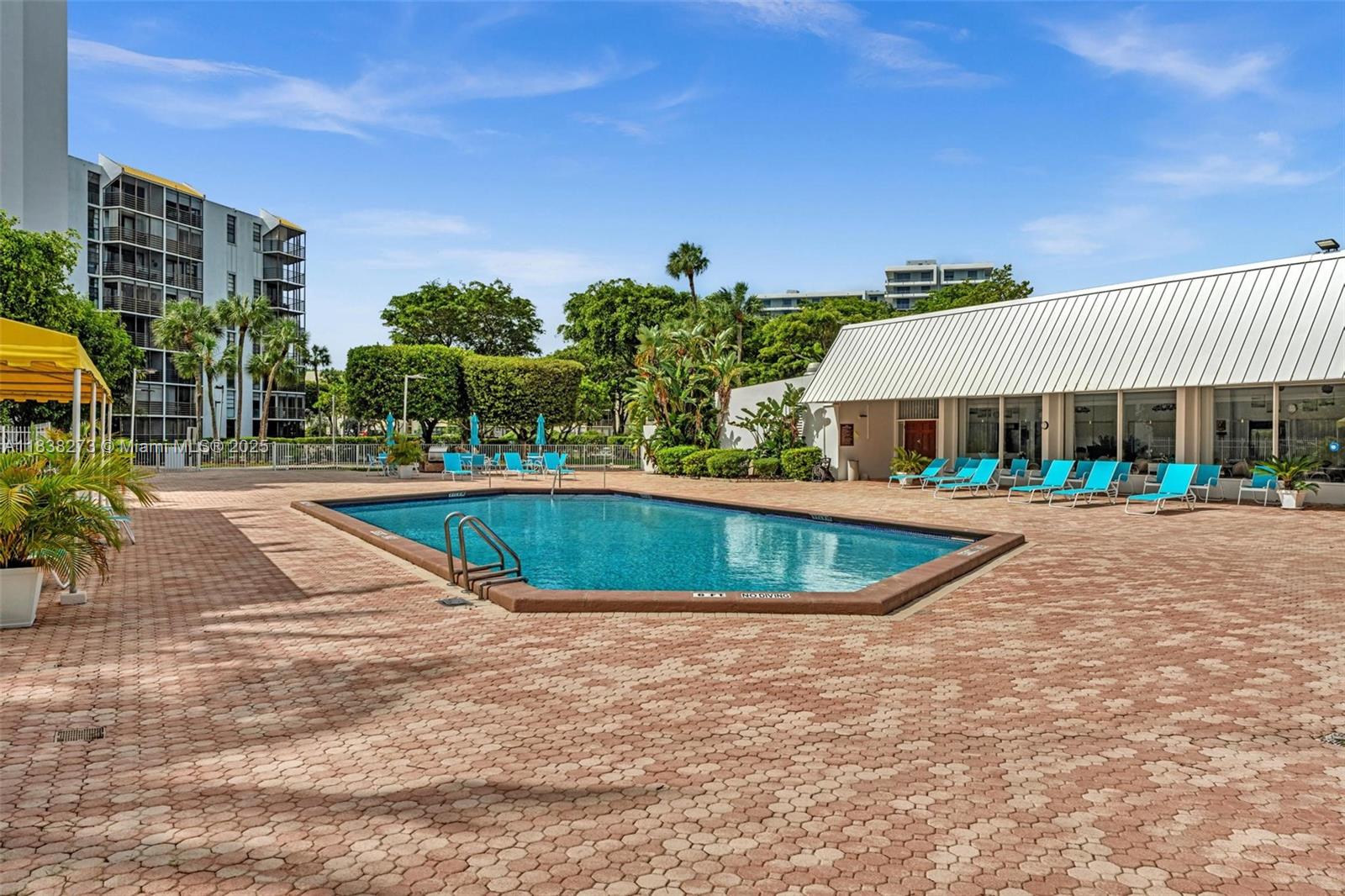 BISCAYA IV CONDO - Residential