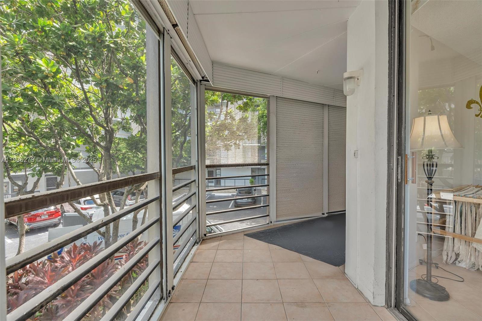 BISCAYA IV CONDO - Residential