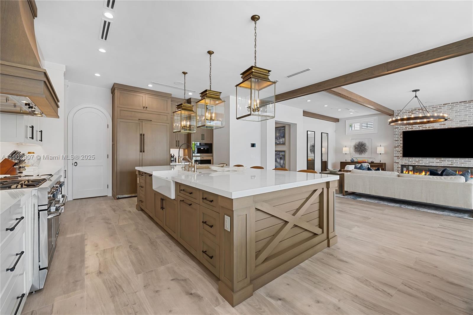 Las Olas Isles - Residential