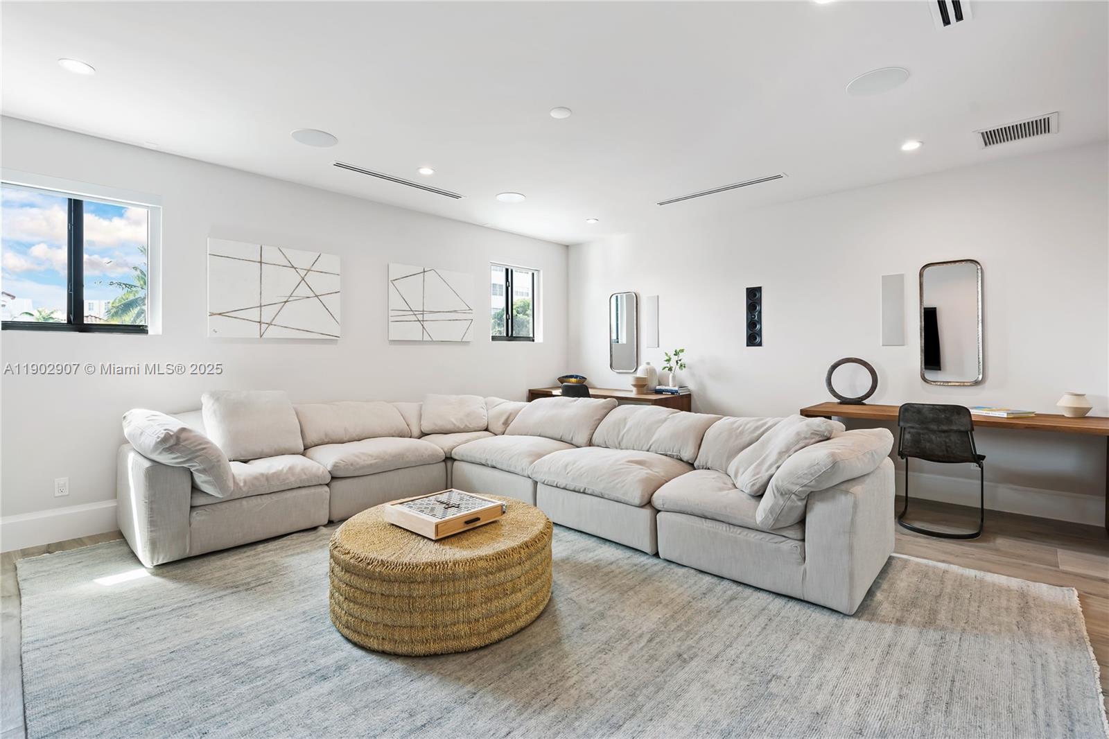 Las Olas Isles - Residential