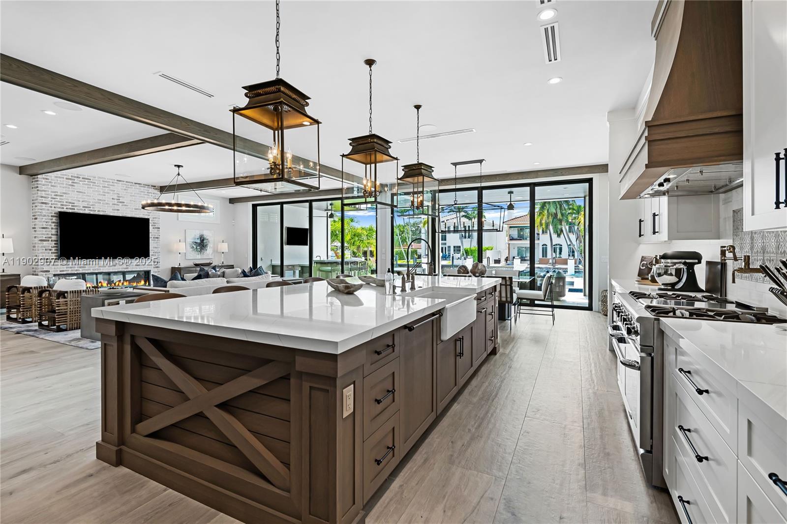 Las Olas Isles - Residential