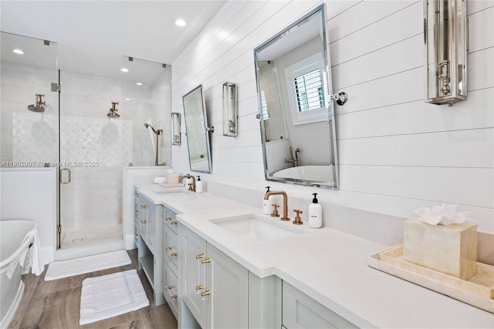 Las Olas Isles - Residential