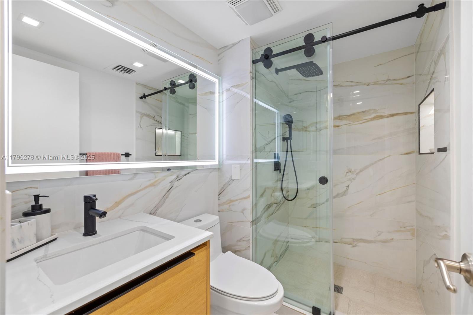 PORTSVIEW @ THE WATERWAYS - Residential Lease