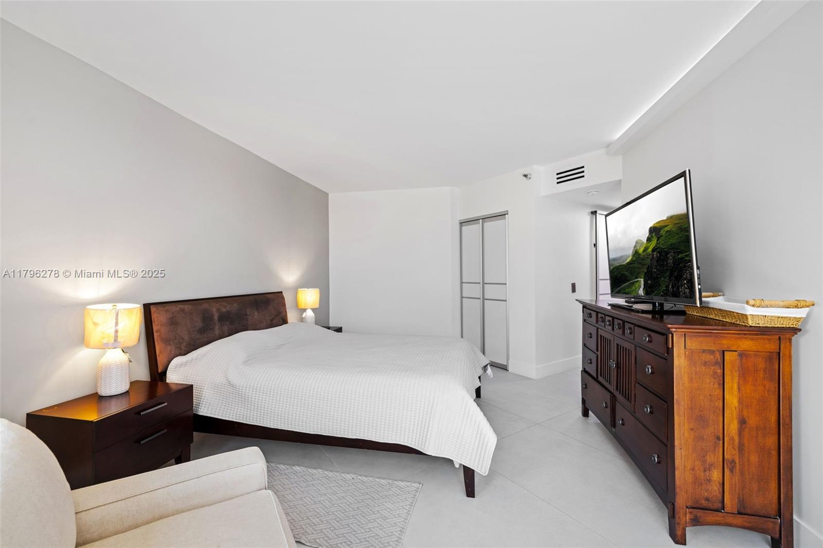 PORTSVIEW @ THE WATERWAYS - Residential Lease