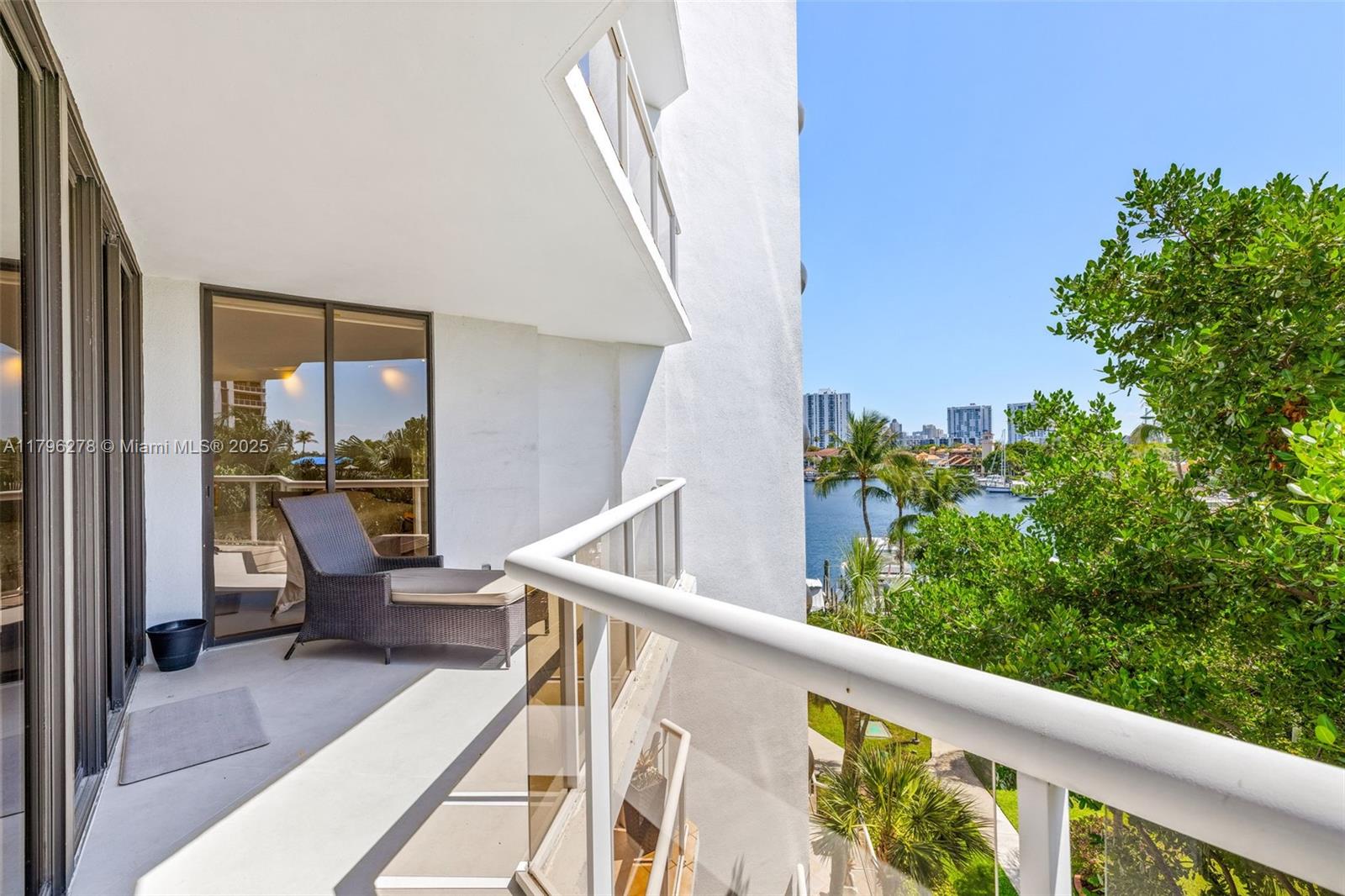 PORTSVIEW @ THE WATERWAYS - Residential Lease