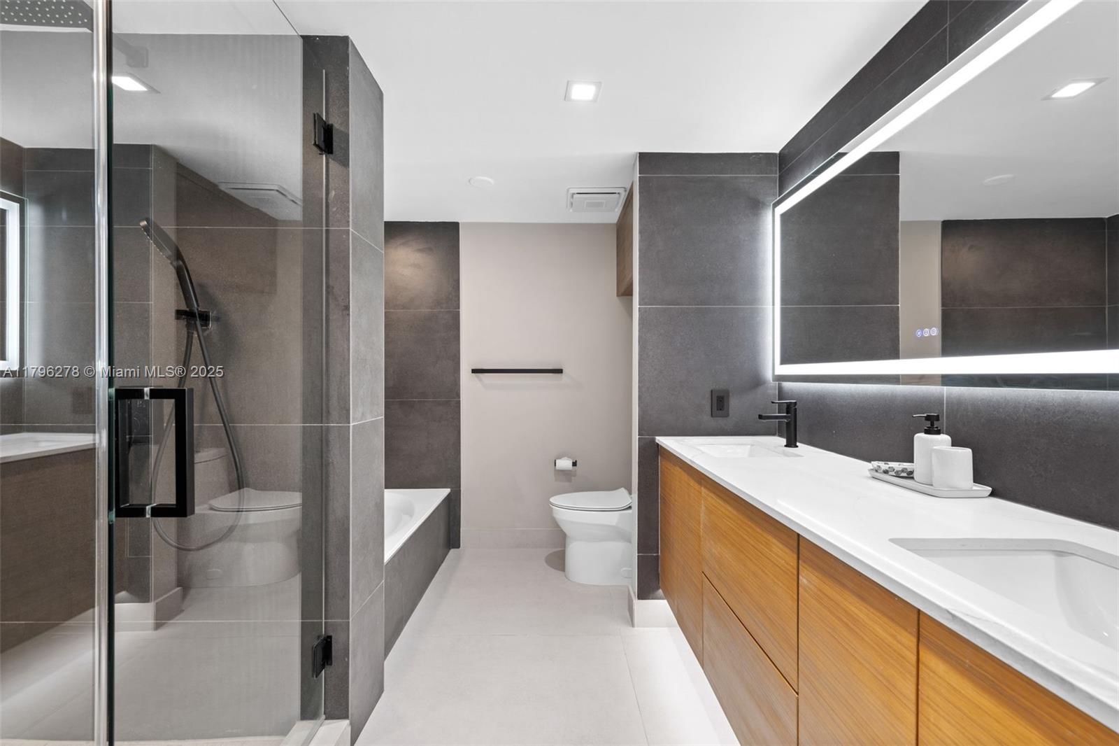 PORTSVIEW @ THE WATERWAYS - Residential Lease