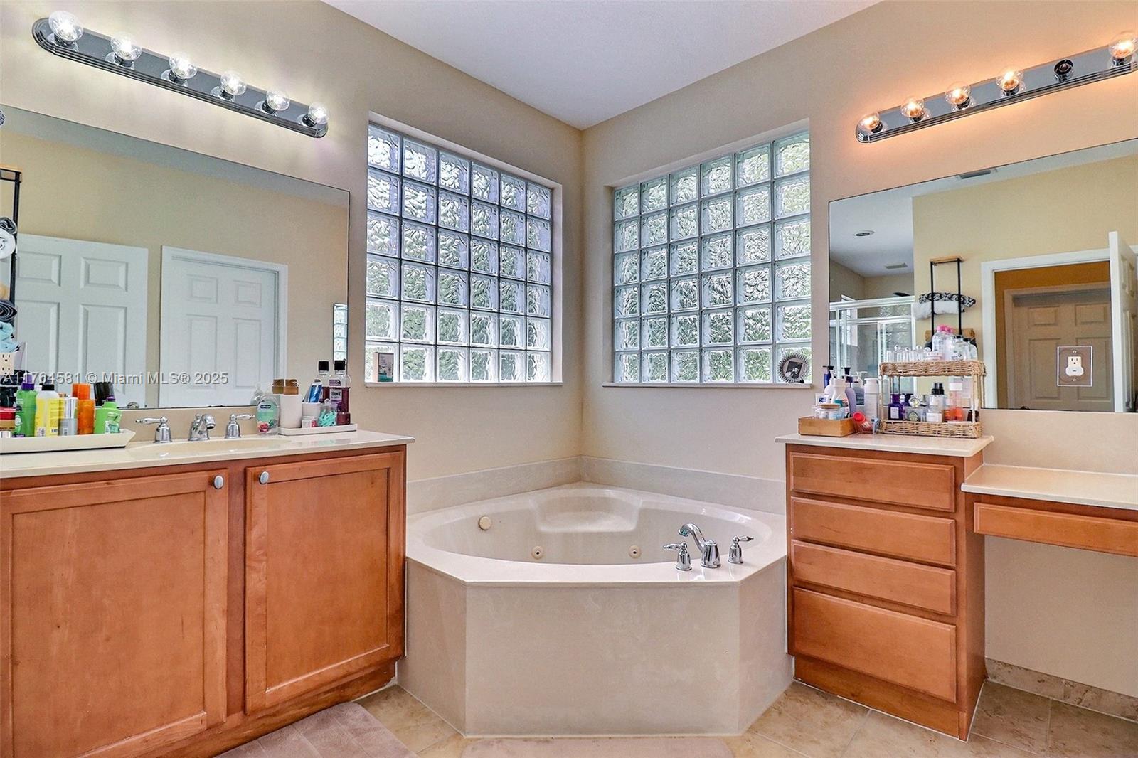 PALMYRA ESTATES - Residential