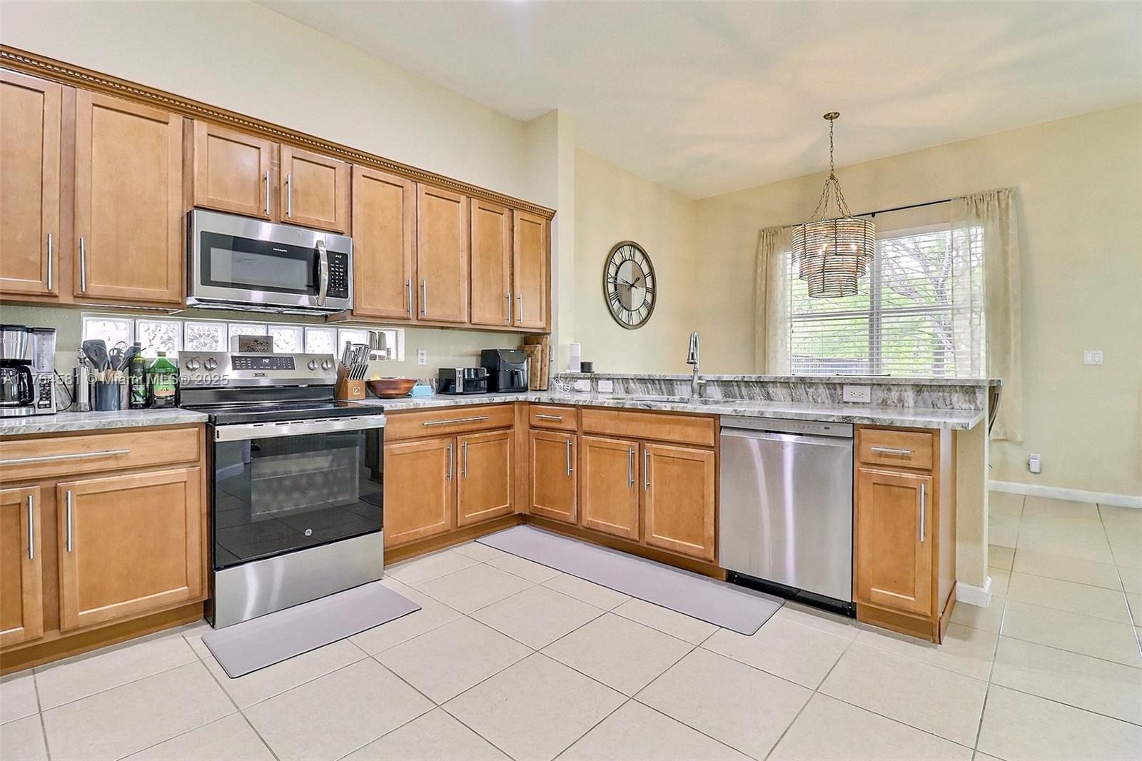 PALMYRA ESTATES - Residential