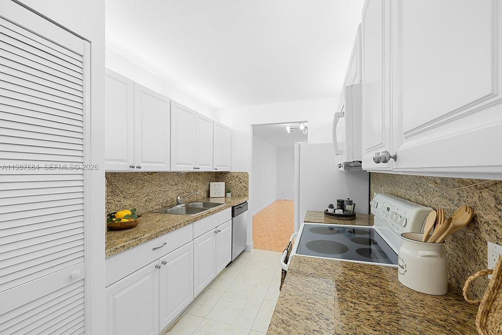 Photo of 1351 SW 125th Ave #108S, Pembroke Pines, FL 33027 (MLS # A11987684)