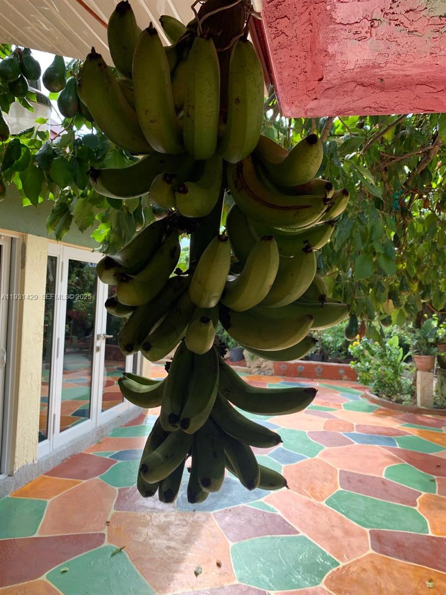 WESTWOOD LAKE 6TH ADDN - Residential