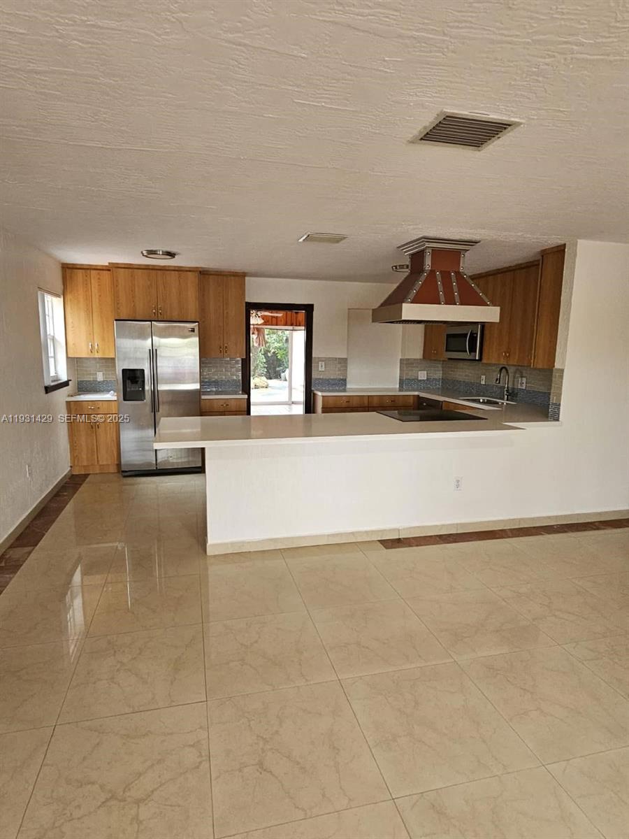 WESTWOOD LAKE 6TH ADDN - Residential