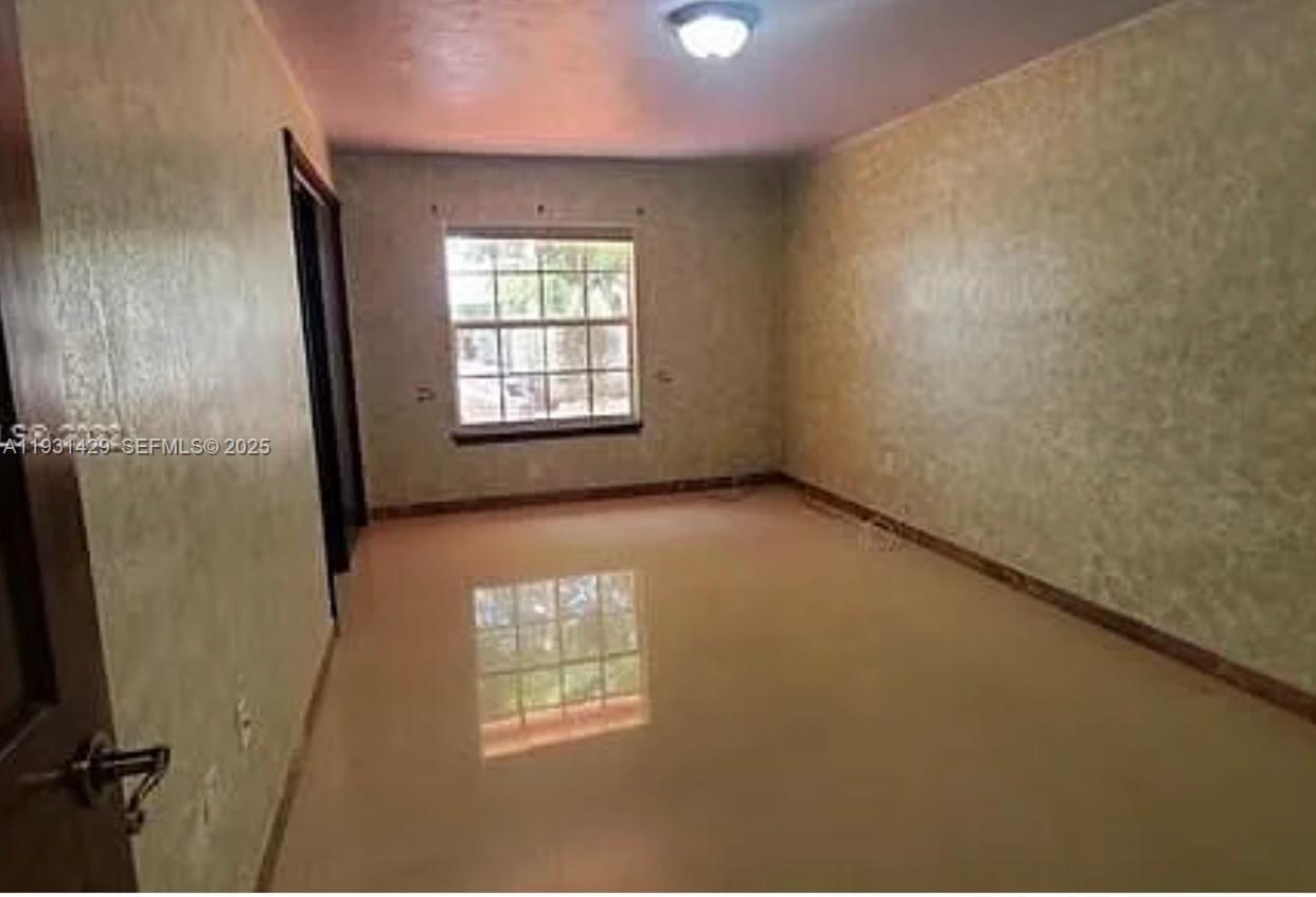 WESTWOOD LAKE 6TH ADDN - Residential