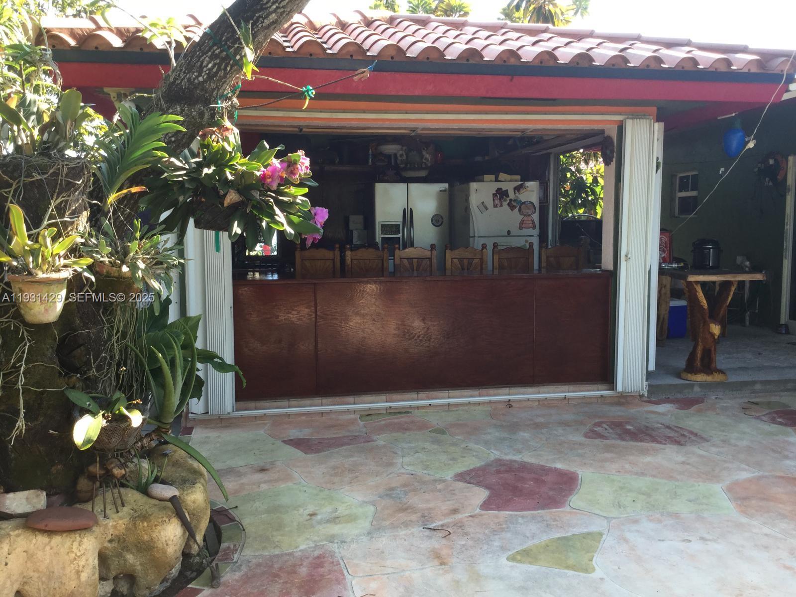 WESTWOOD LAKE 6TH ADDN - Residential