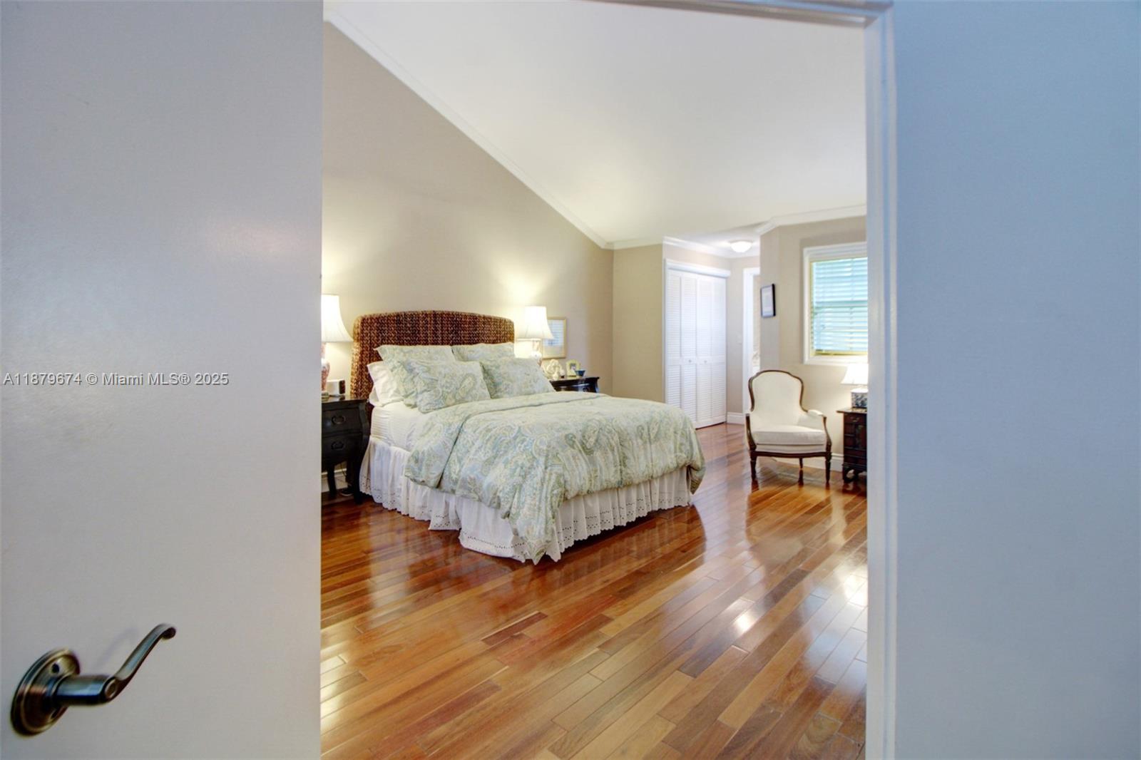 DORAL WOODS - Residential