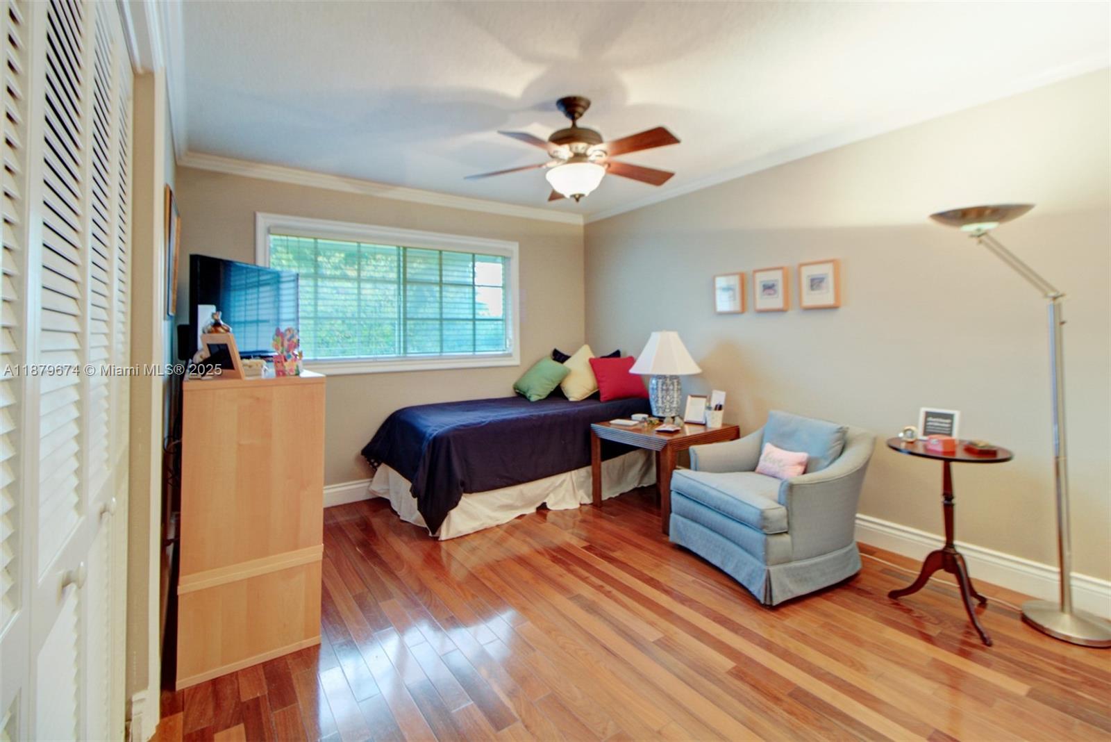 DORAL WOODS - Residential