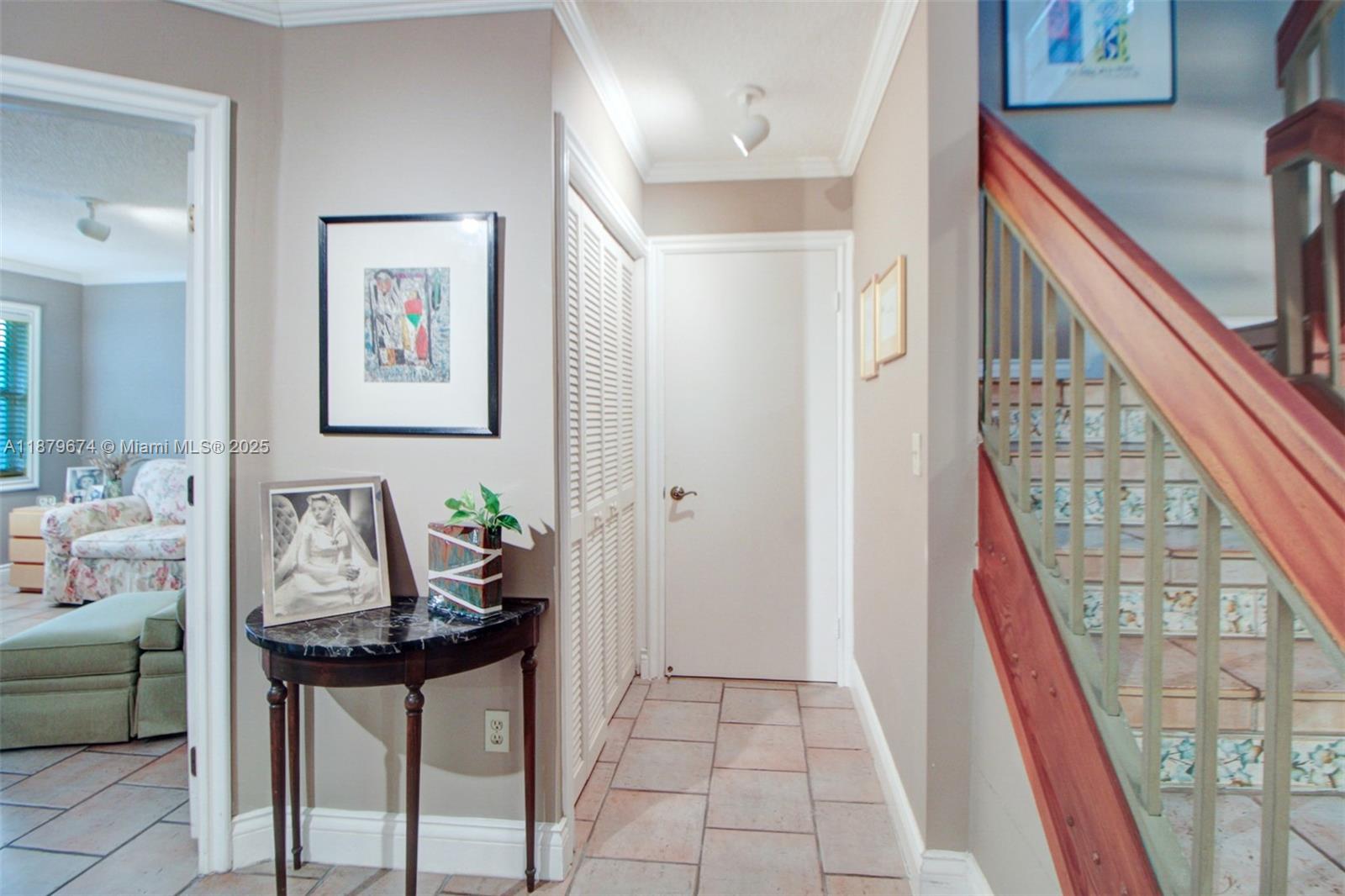 DORAL WOODS - Residential