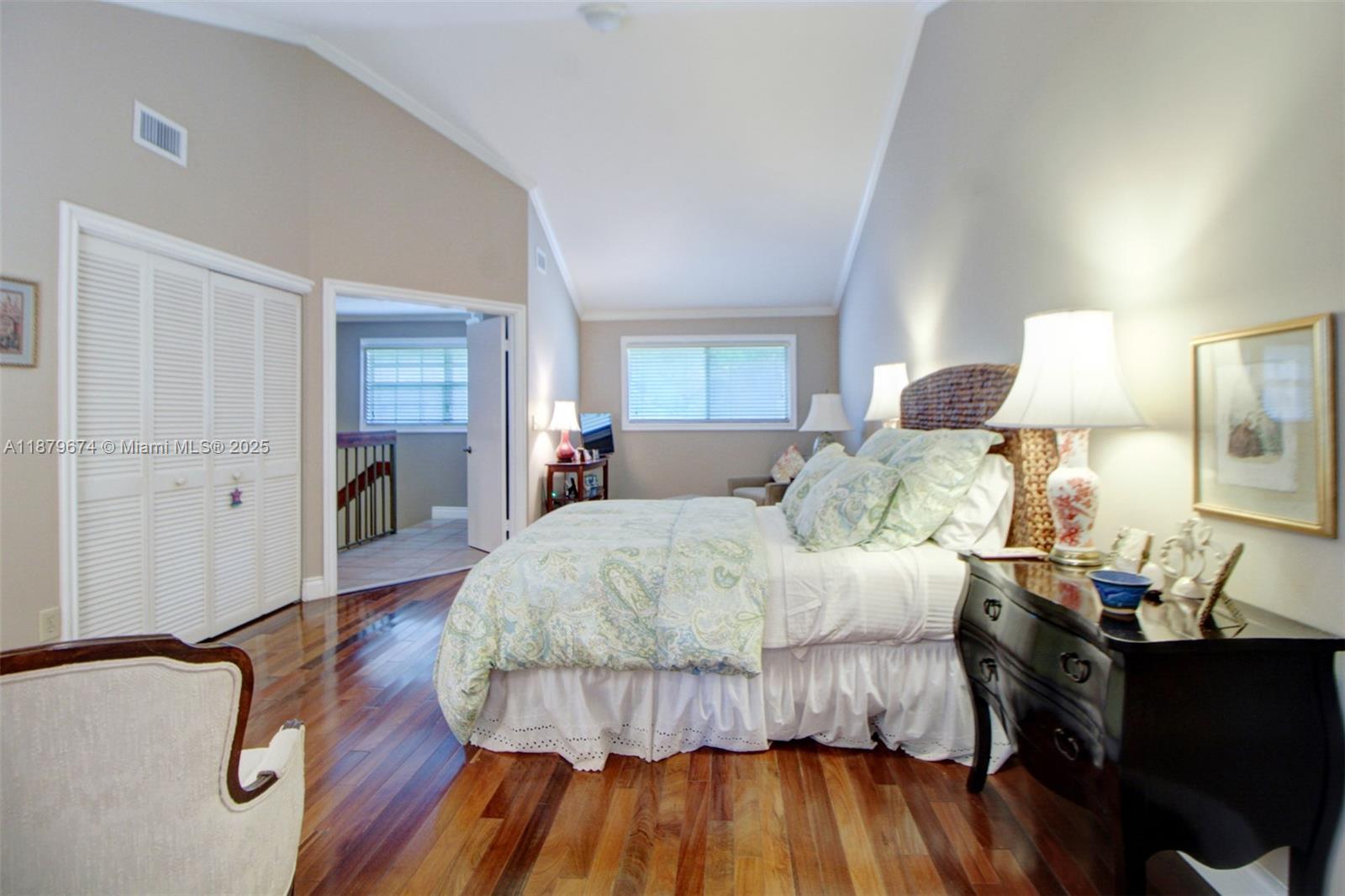 DORAL WOODS - Residential