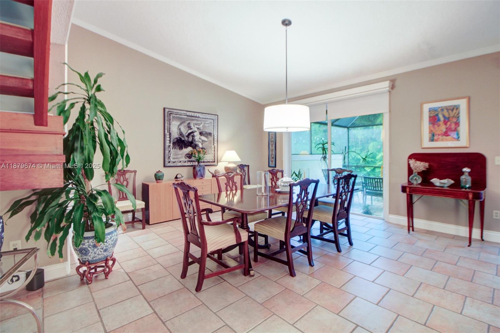 DORAL WOODS - Residential