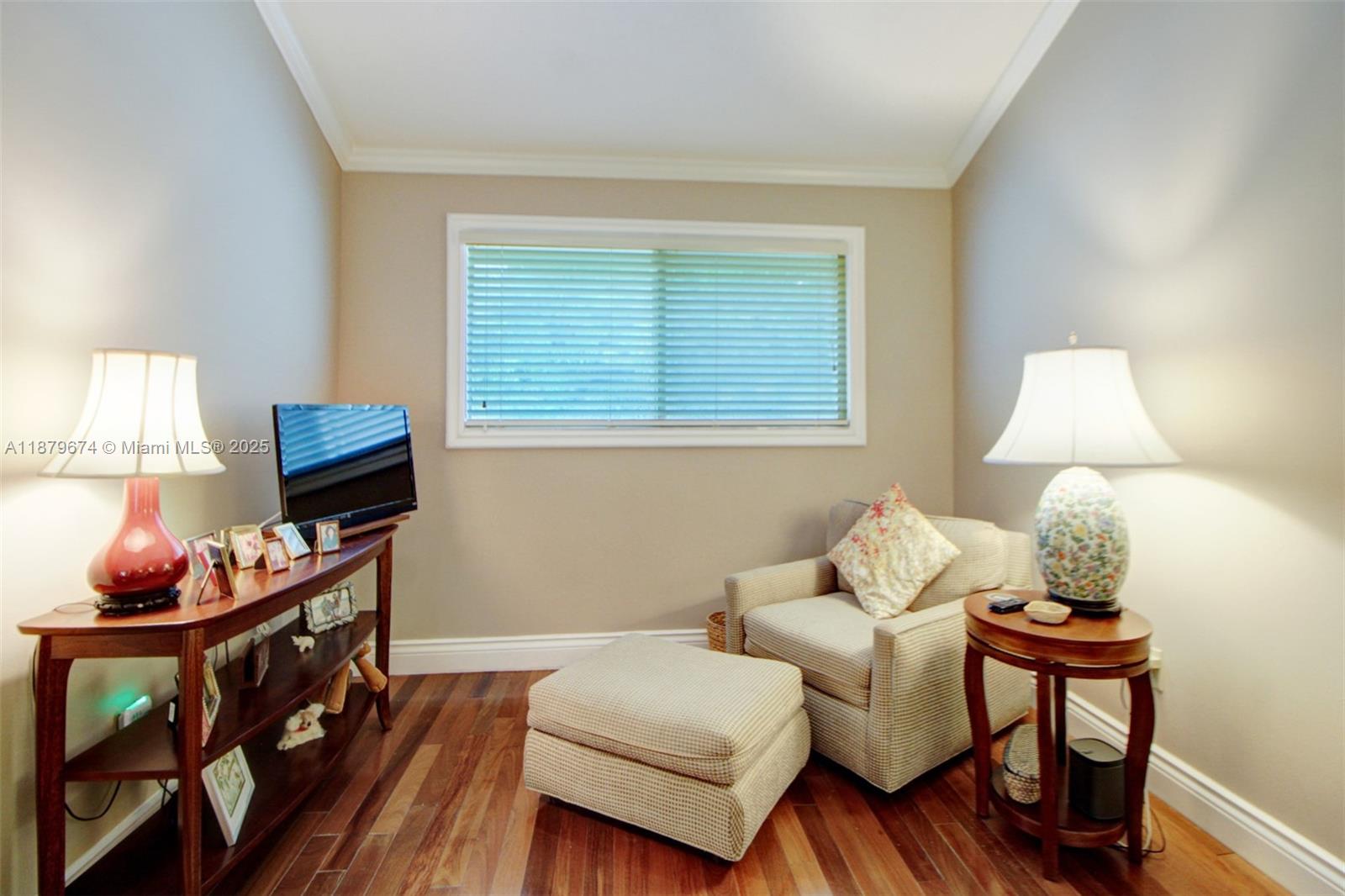 DORAL WOODS - Residential