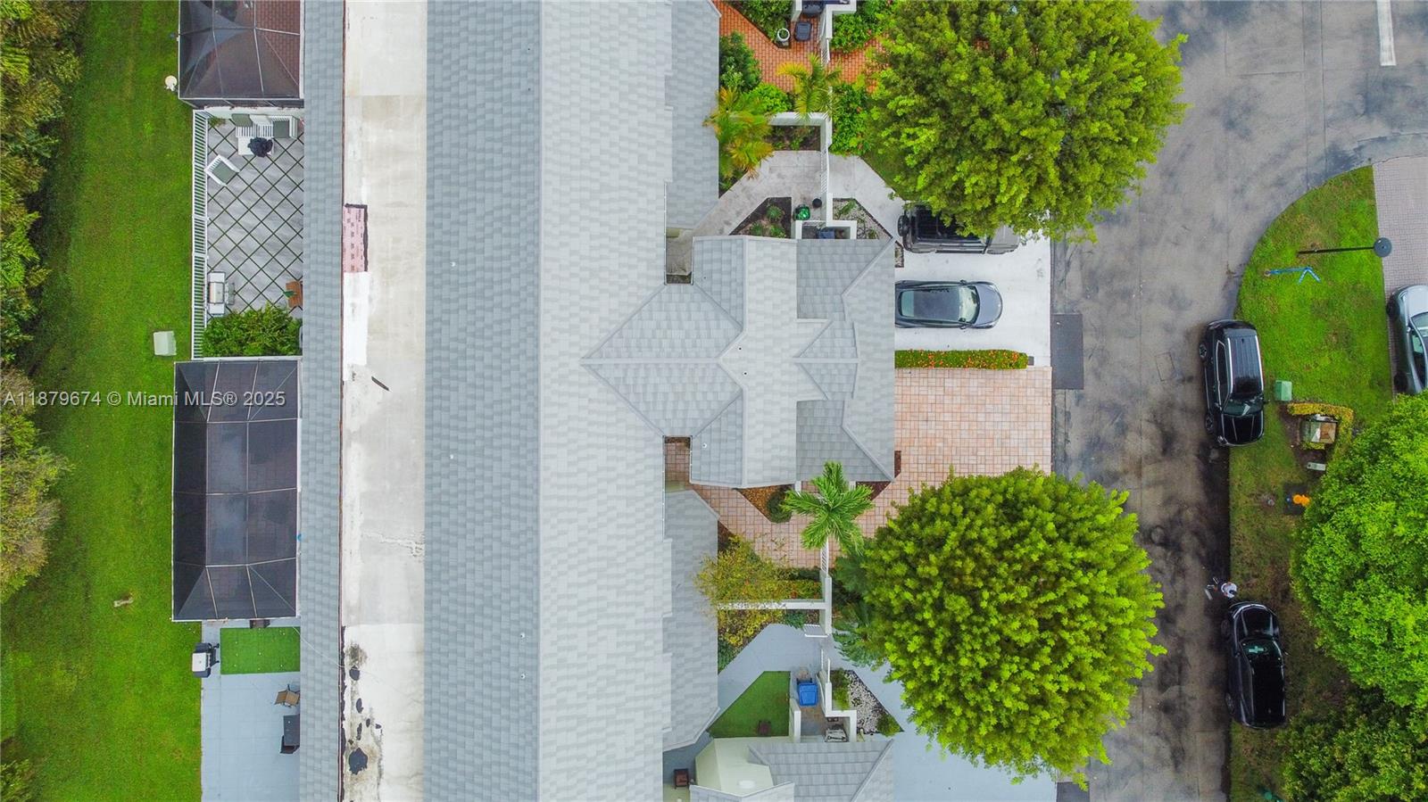 DORAL WOODS - Residential