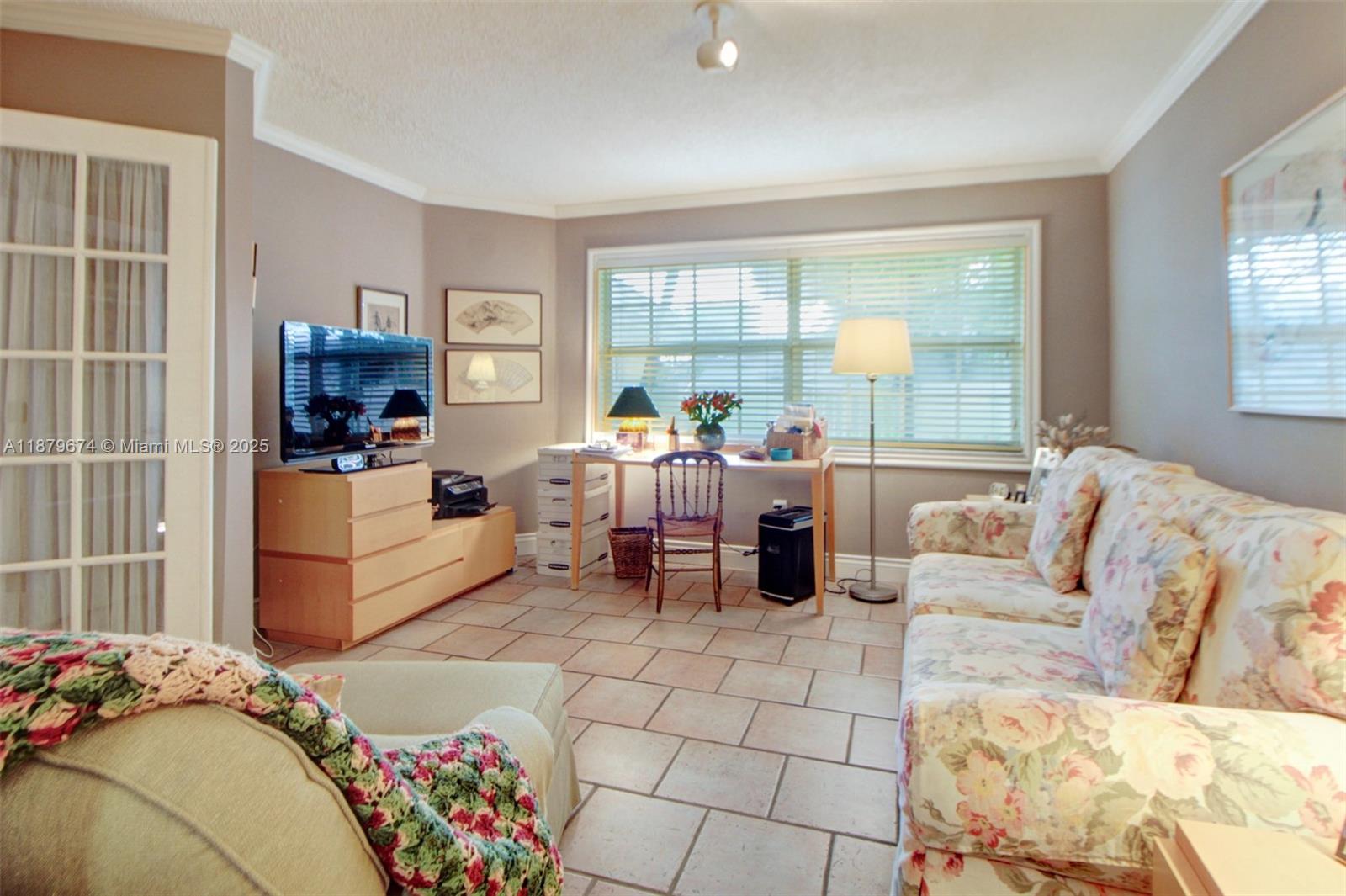 DORAL WOODS - Residential