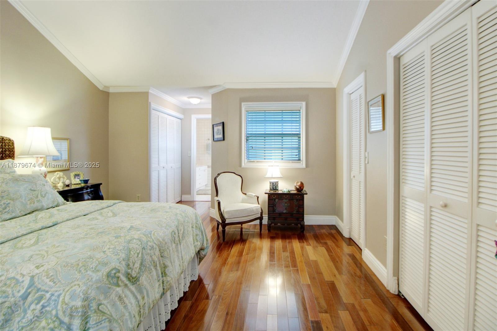 DORAL WOODS - Residential