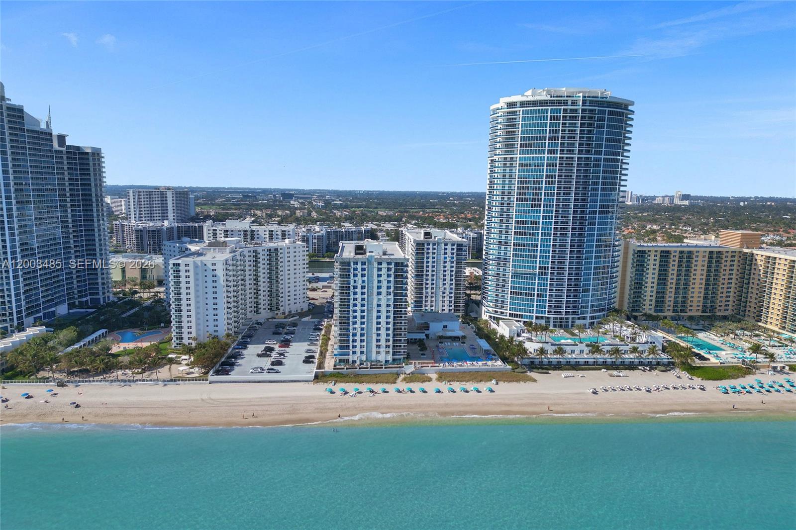 AQUARIUS CONDO - Residential