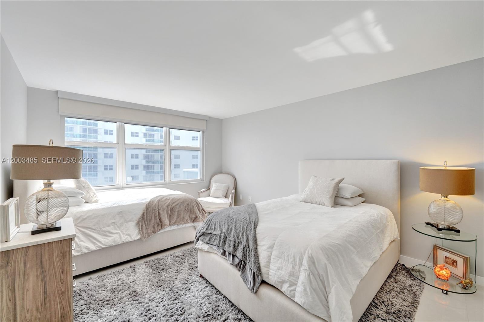 AQUARIUS CONDO - Residential