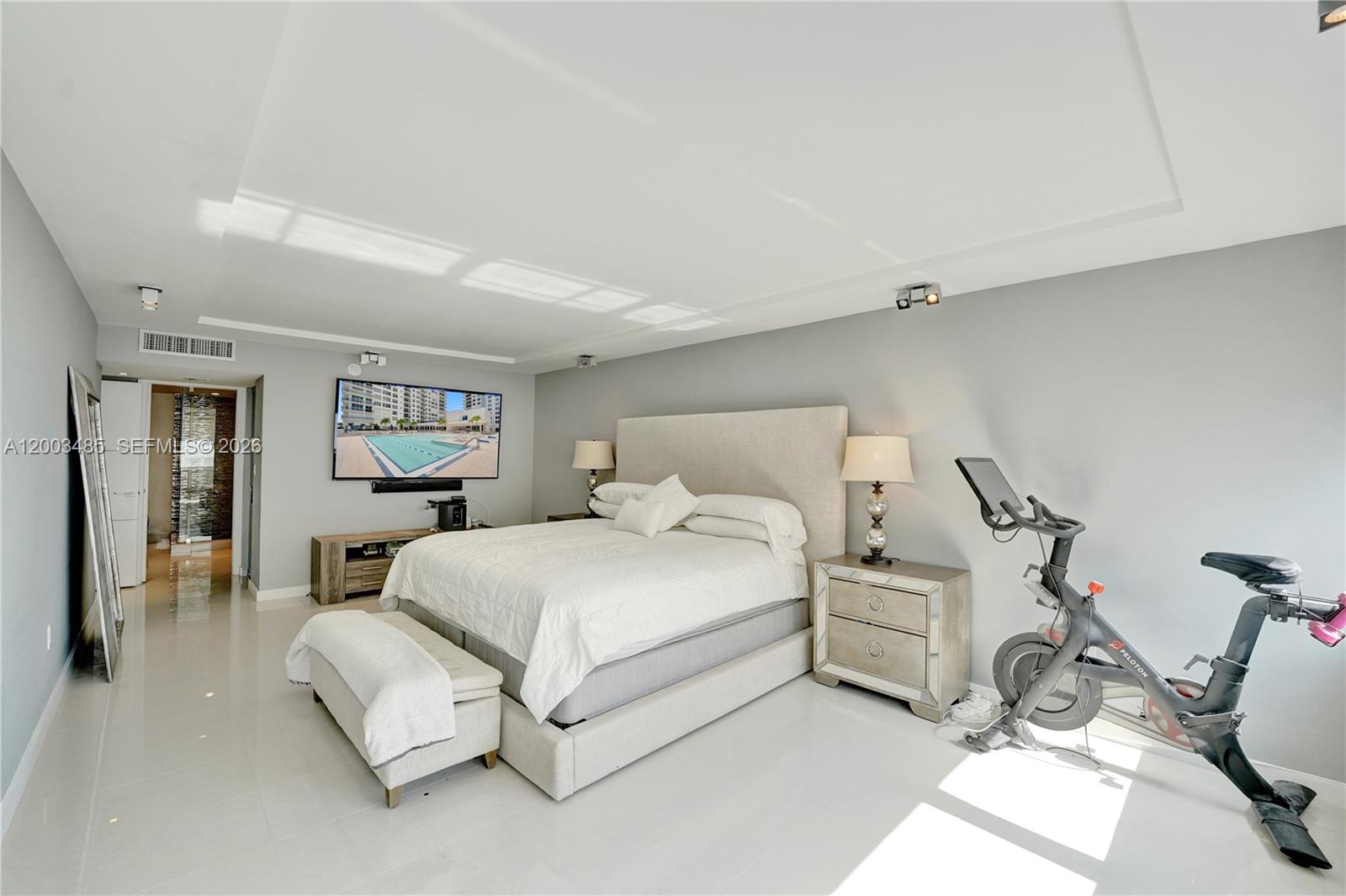 AQUARIUS CONDO - Residential