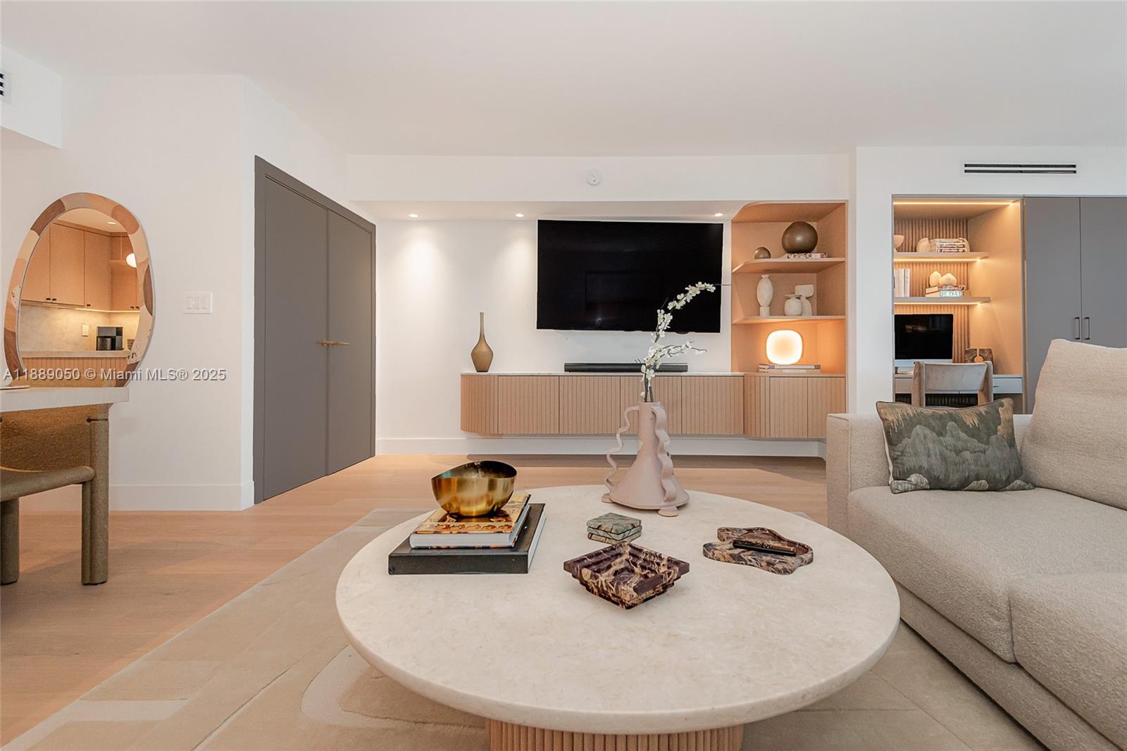 RONEY PALACE CONDO - Residential Lease