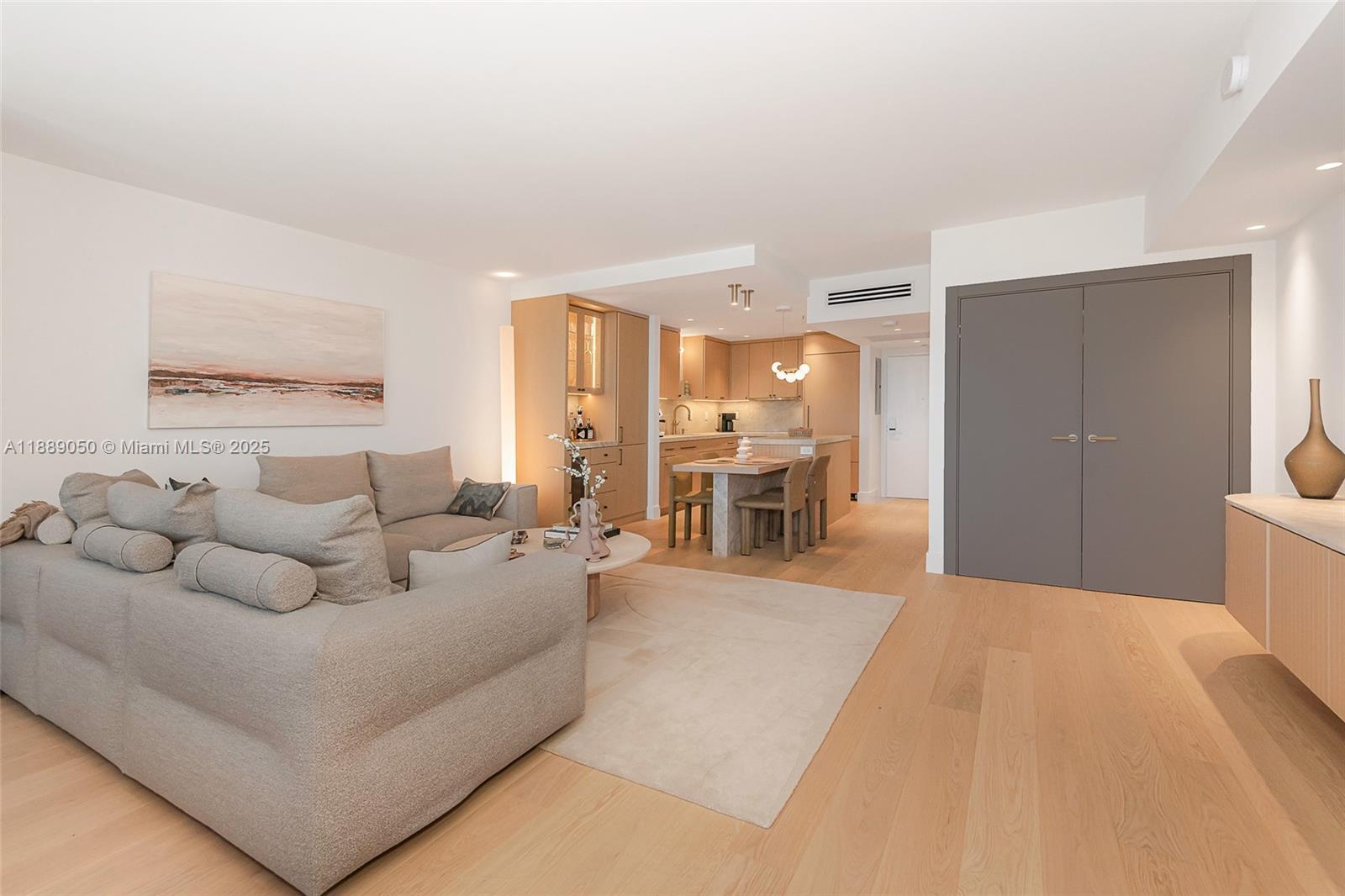 RONEY PALACE CONDO - Residential Lease
