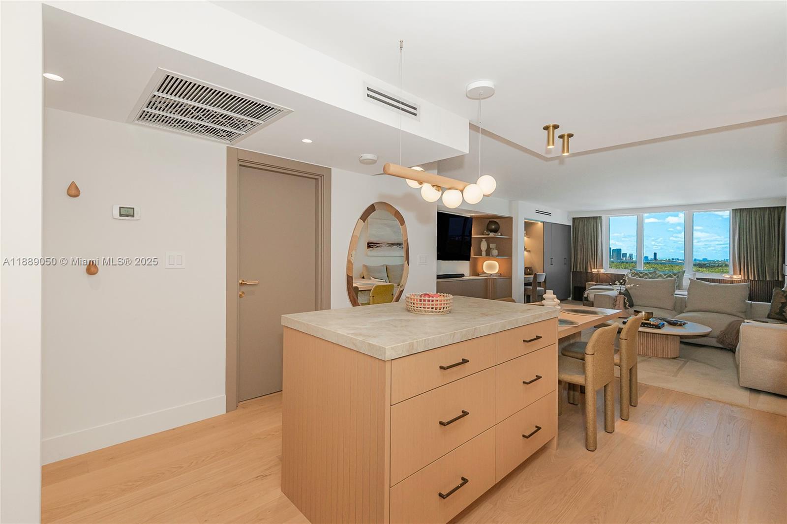 RONEY PALACE CONDO - Residential Lease