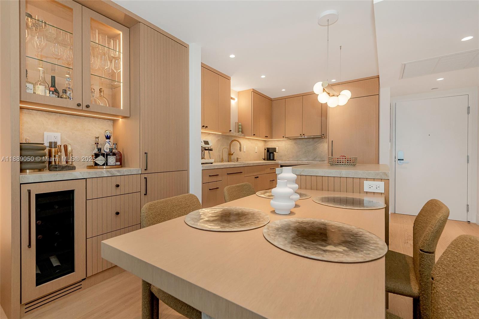 RONEY PALACE CONDO - Residential Lease