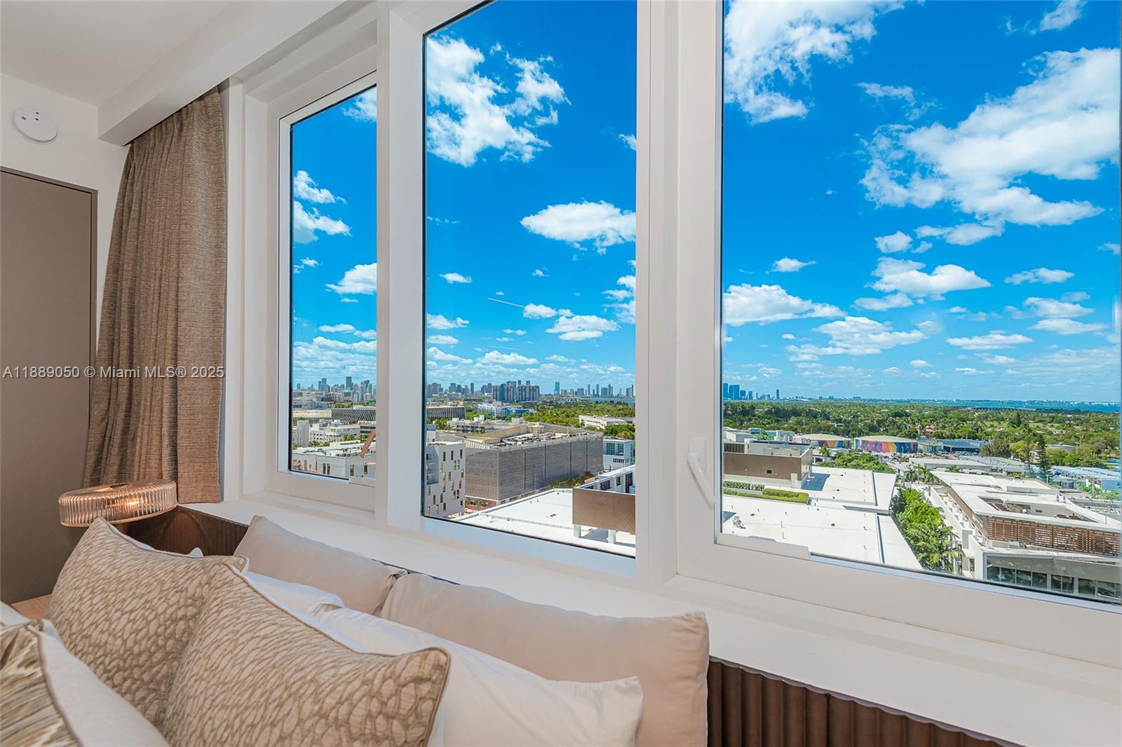 RONEY PALACE CONDO - Residential Lease