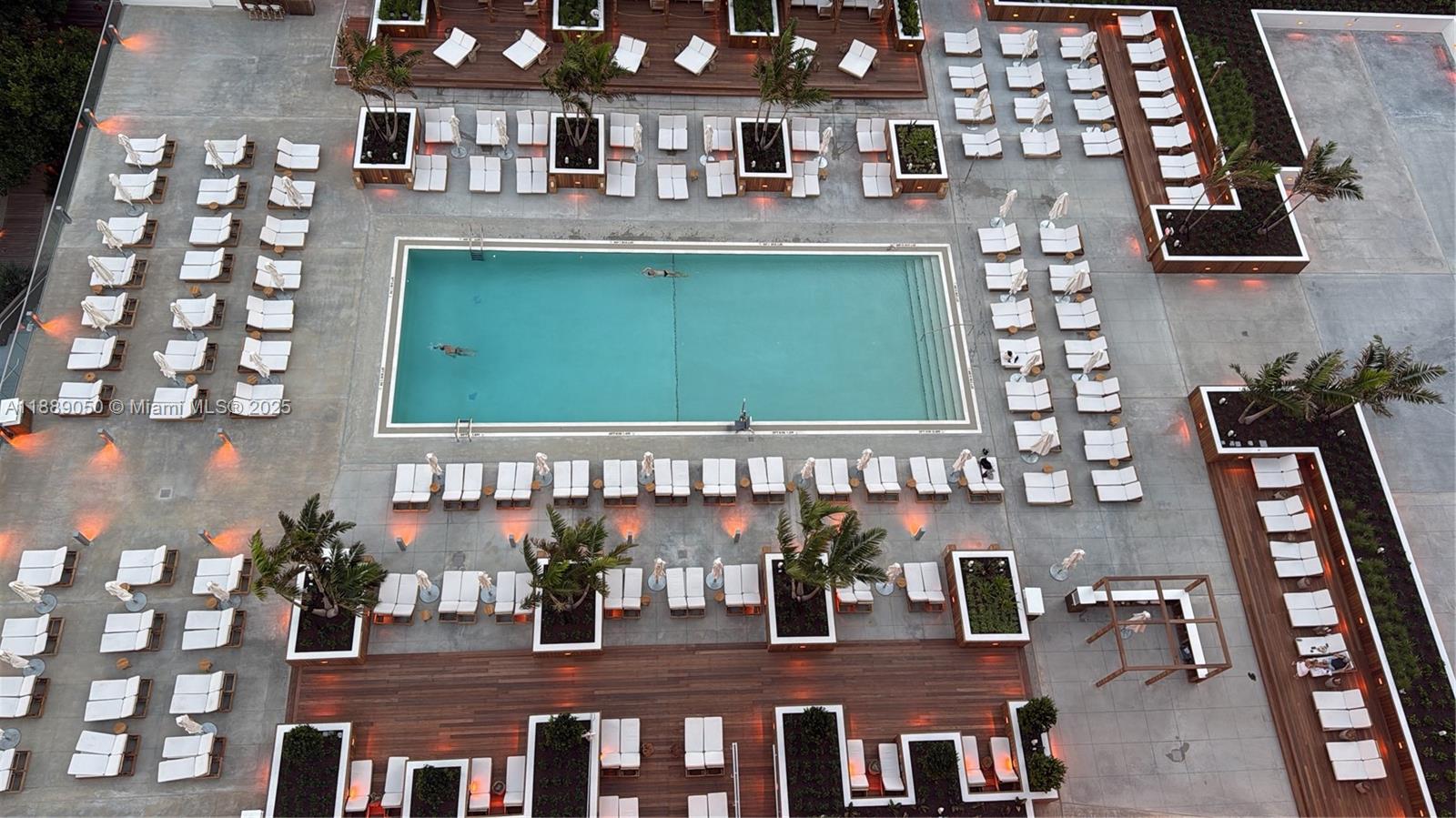 RONEY PALACE CONDO - Residential Lease